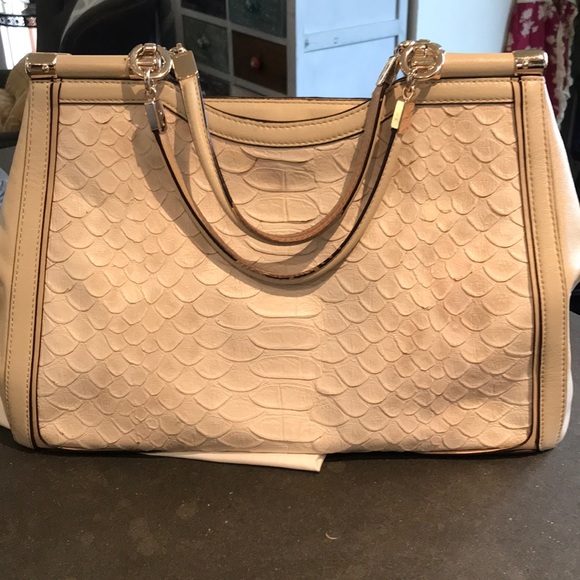 Coach Purse - Picture 3 of 8